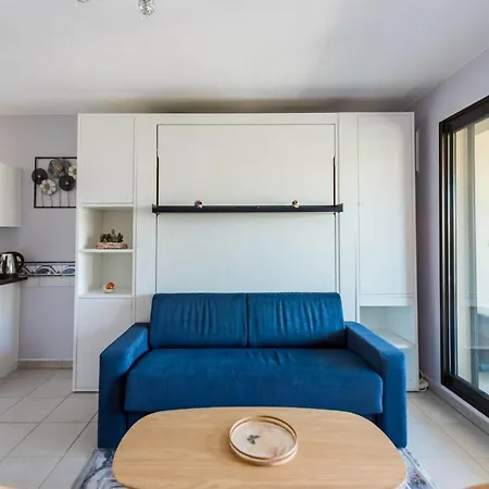 Beau Veranda A Deux Pas De La - Parking Inclus